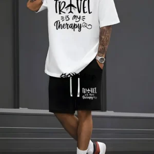 Conjunto de camiseta de manga corta y pantalones
